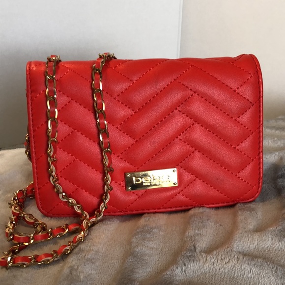 Bebe red quilted faux leather with gold chain - Picture 4 of 8